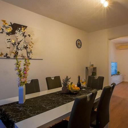 Apartman Mia With Pool1 斯普利特 外观 照片
