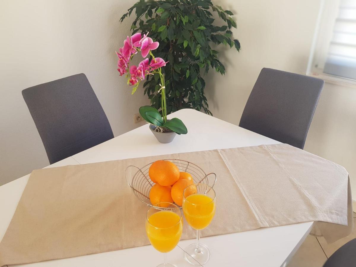 Apartman Mia With Pool1 斯普利特 外观 照片